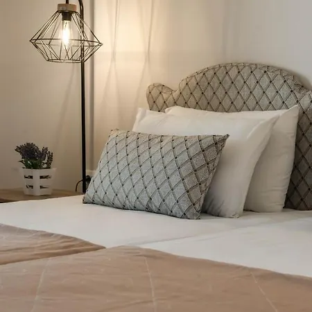 Apartmán Sofia - Yiota & *