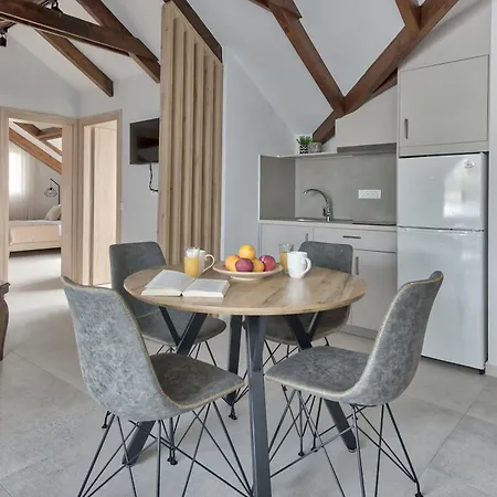 Apartment Sofia - Yiota & *