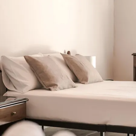 Apartament Sofia - Yiota & *