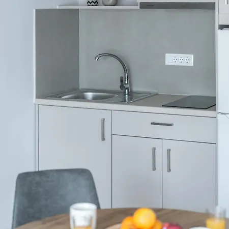 Sofia - Yiota & チィリヴィ